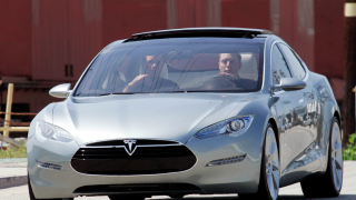 Illustration for article titled Toyota GT86 Goes Squealing, Cadillac Gets Ambitious, And Tesla Gets A Present